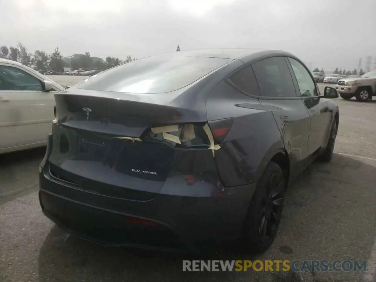 4 Фотография поврежденного автомобиля 5YJYGDEE4MF278563 TESLA MODEL Y 2021