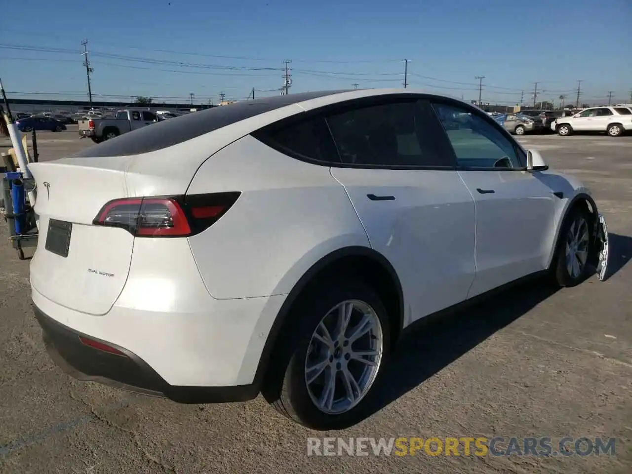 4 Photograph of a damaged car 5YJYGDEE4MF286503 TESLA MODEL Y 2021