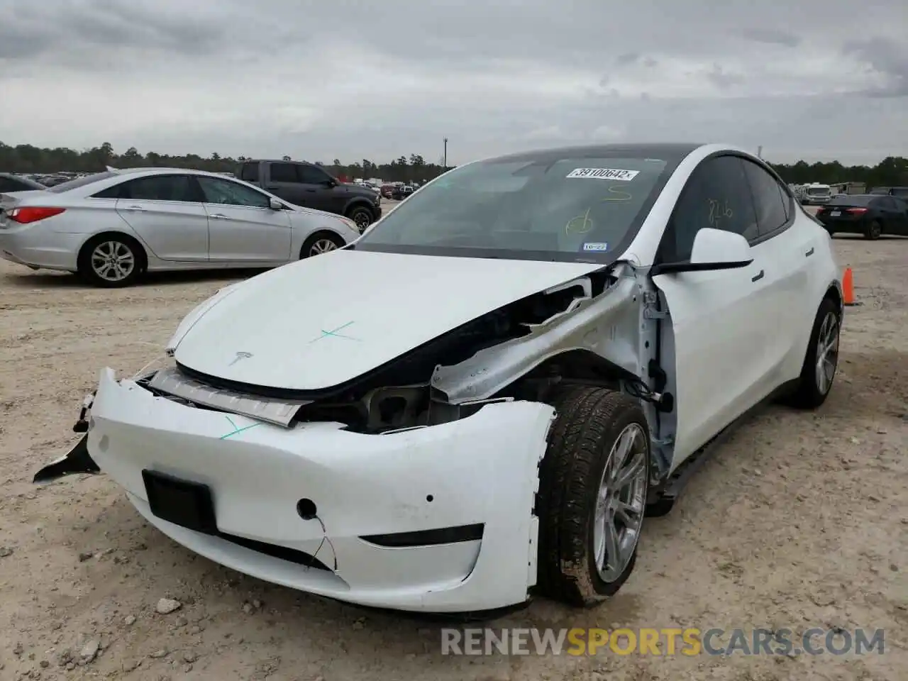 2 Photograph of a damaged car 5YJYGDEE4MF287702 TESLA MODEL Y 2021