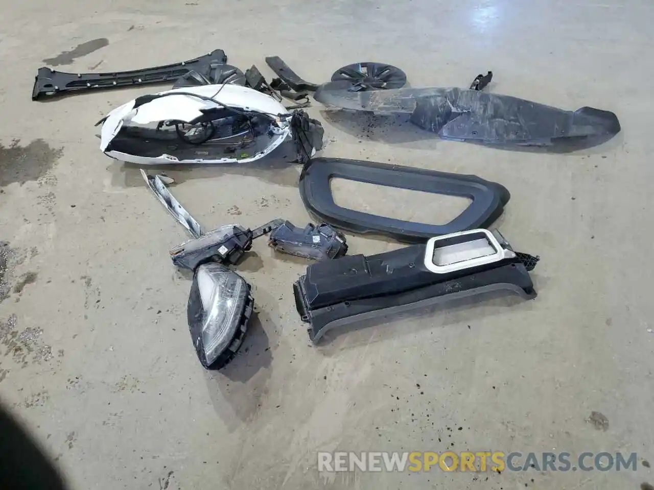 12 Photograph of a damaged car 5YJYGDEE4MF304126 TESLA MODEL Y 2021