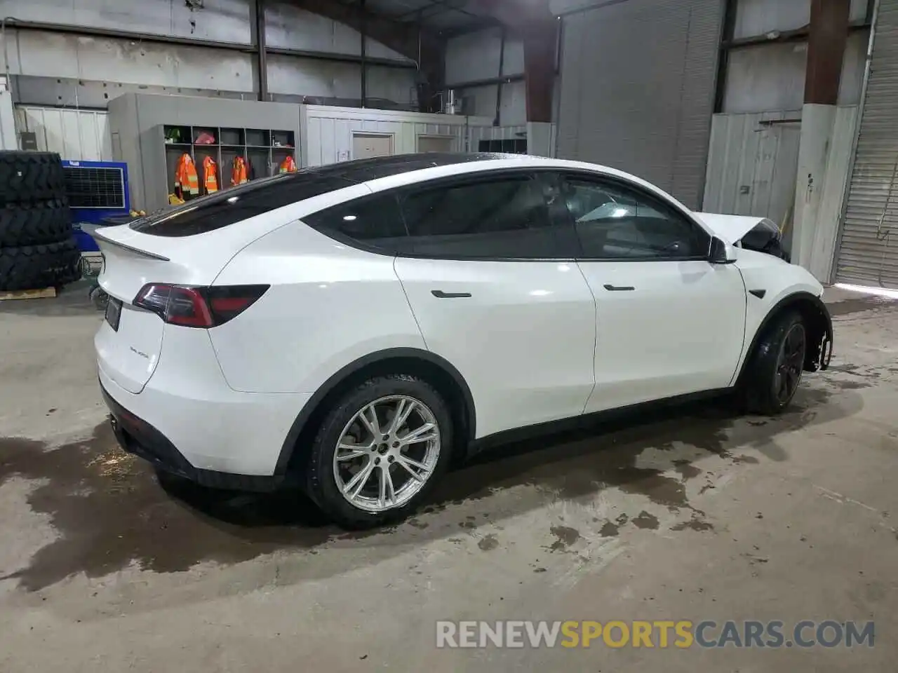 3 Photograph of a damaged car 5YJYGDEE4MF304126 TESLA MODEL Y 2021