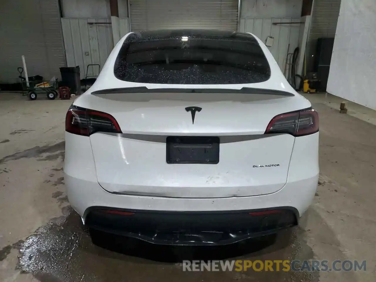 6 Photograph of a damaged car 5YJYGDEE4MF304126 TESLA MODEL Y 2021