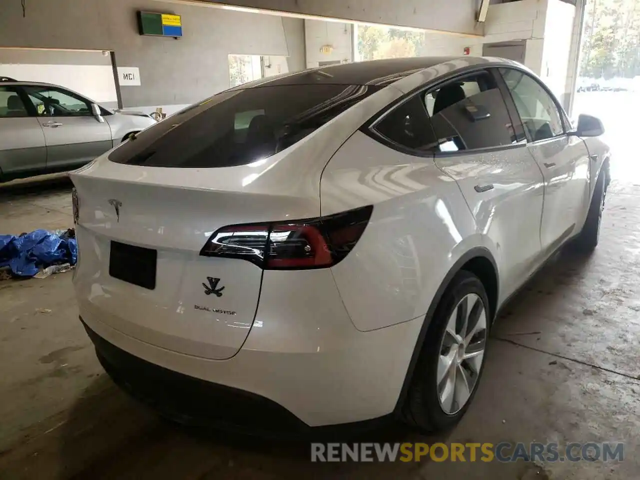 4 Фотография поврежденного автомобиля 5YJYGDEE5MF061216 TESLA MODEL Y 2021