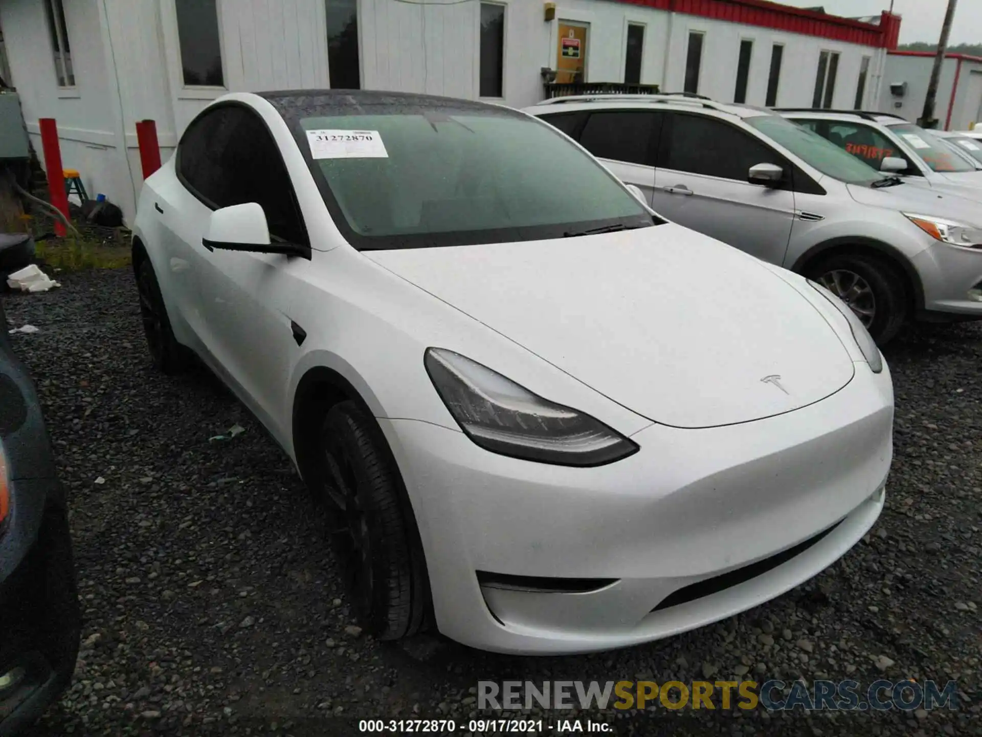 1 Photograph of a damaged car 5YJYGDEE5MF062303 TESLA MODEL Y 2021