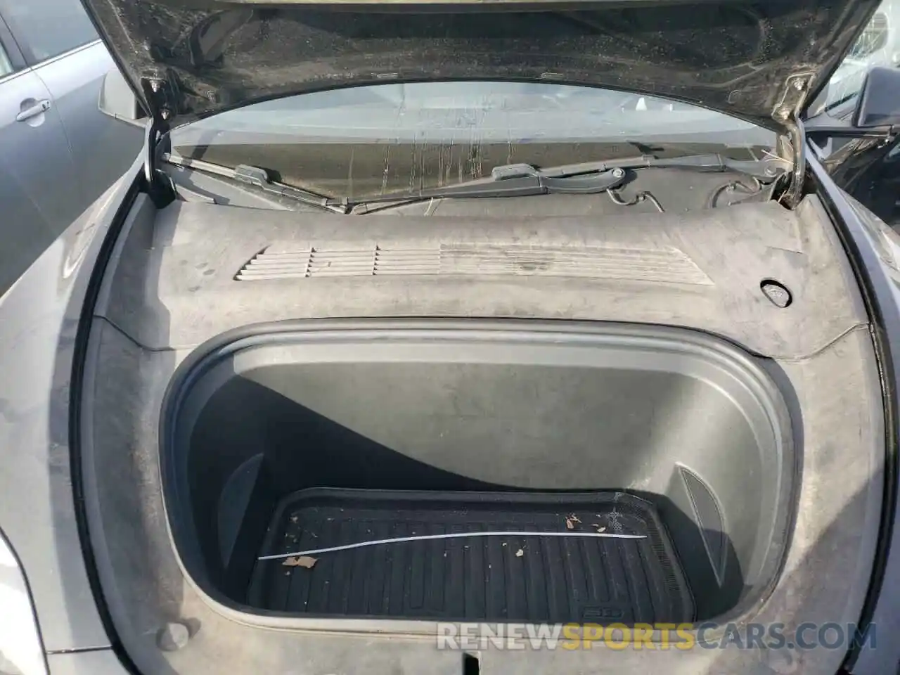 11 Photograph of a damaged car 5YJYGDEE5MF064939 TESLA MODEL Y 2021