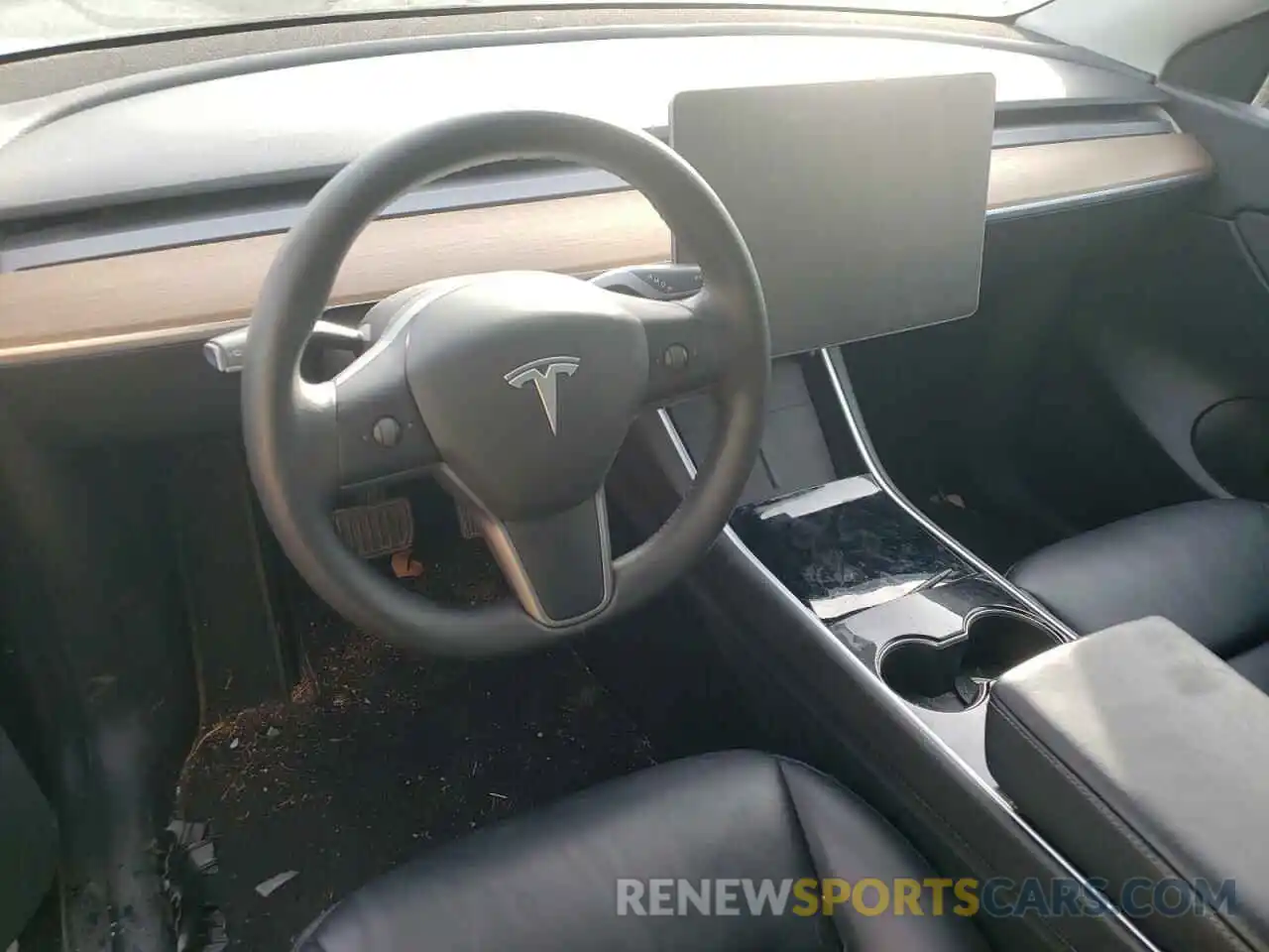 8 Photograph of a damaged car 5YJYGDEE5MF064939 TESLA MODEL Y 2021