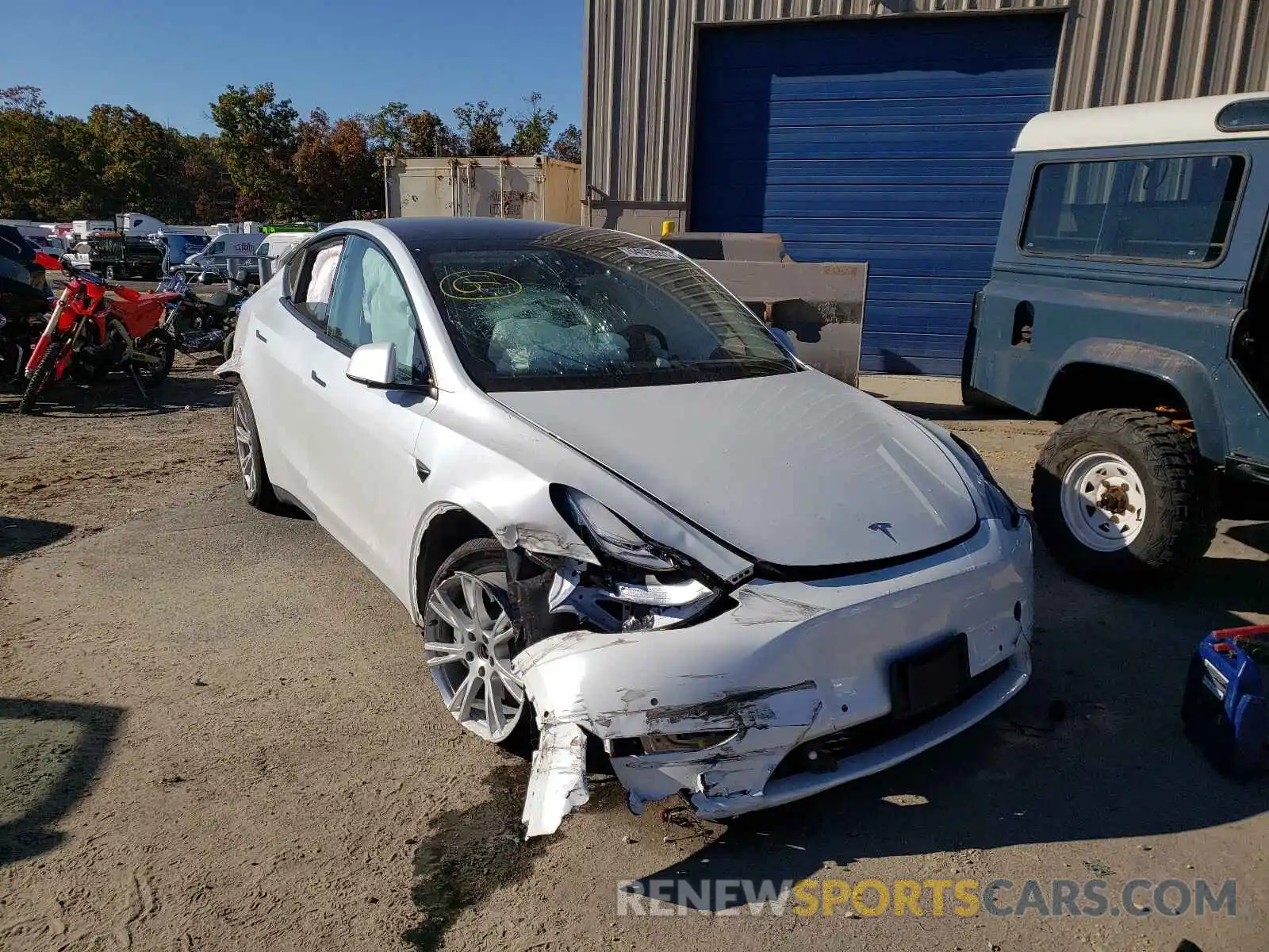 1 Photograph of a damaged car 5YJYGDEE5MF066402 TESLA MODEL Y 2021