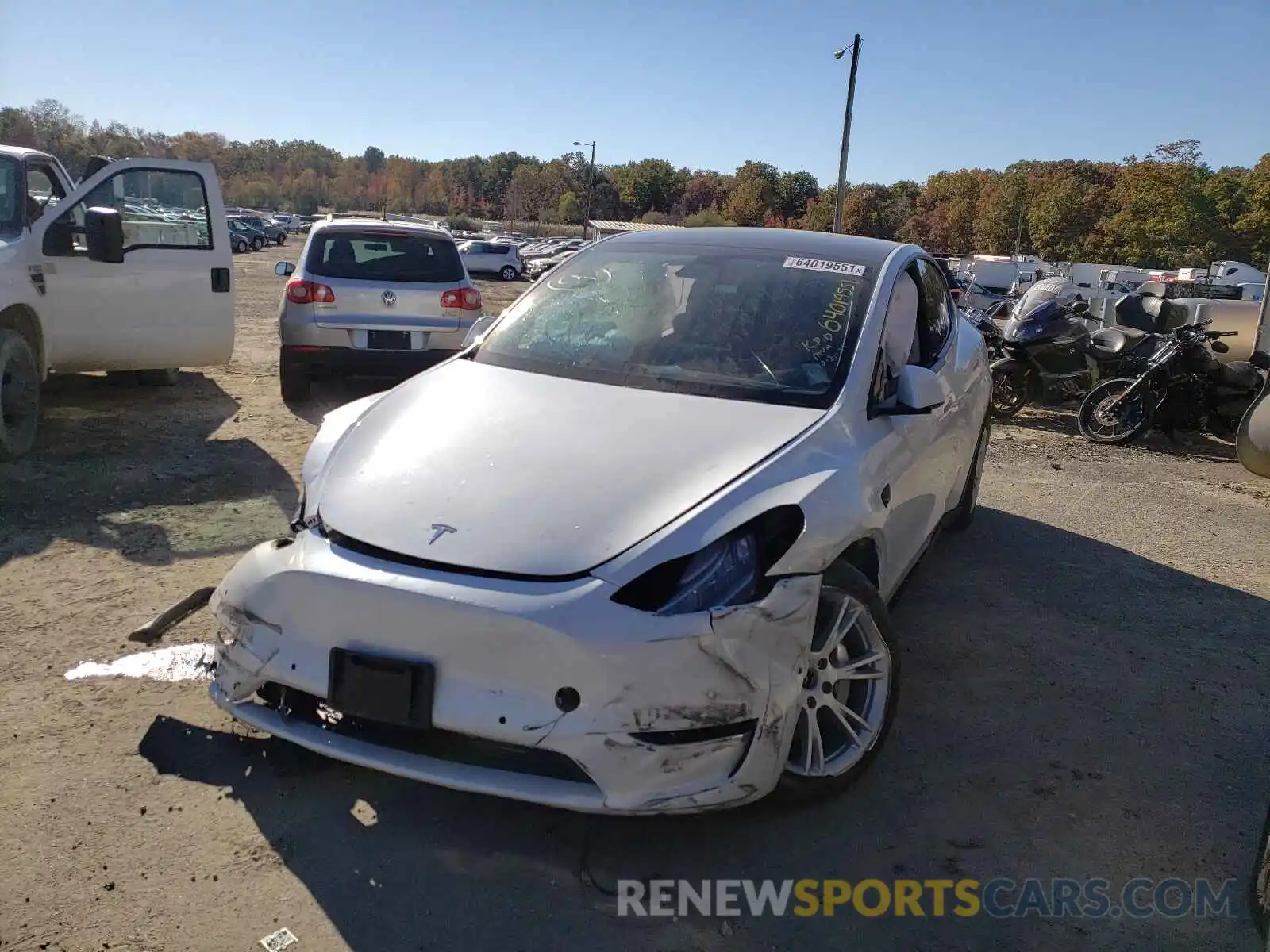 2 Photograph of a damaged car 5YJYGDEE5MF066402 TESLA MODEL Y 2021