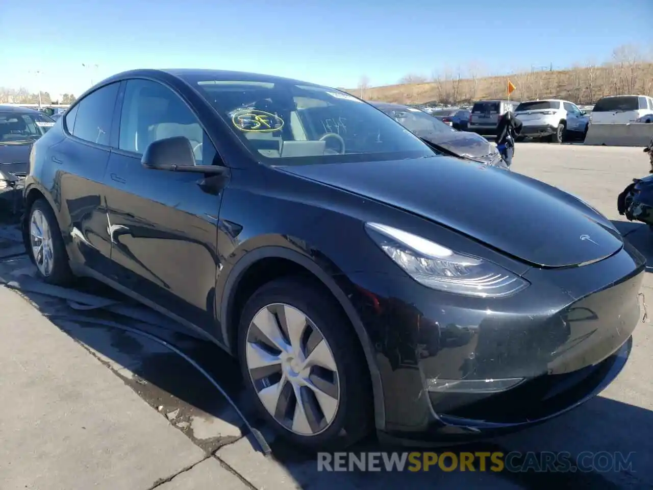 1 Photograph of a damaged car 5YJYGDEE5MF067601 TESLA MODEL Y 2021