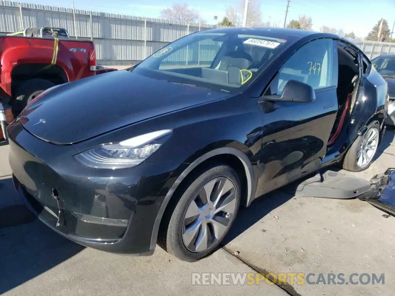 2 Photograph of a damaged car 5YJYGDEE5MF067601 TESLA MODEL Y 2021