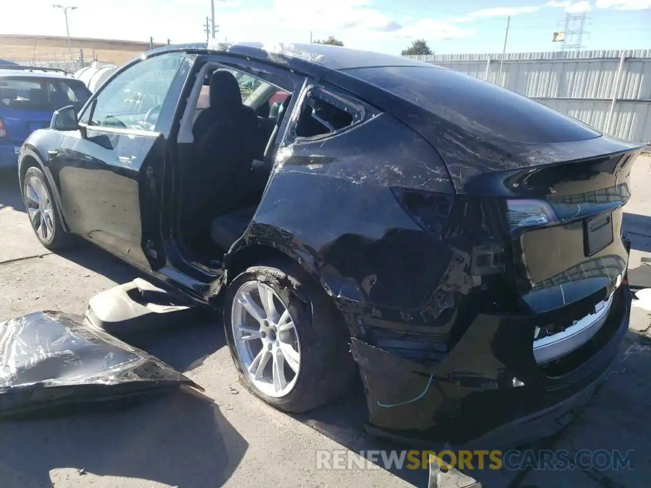 3 Photograph of a damaged car 5YJYGDEE5MF067601 TESLA MODEL Y 2021