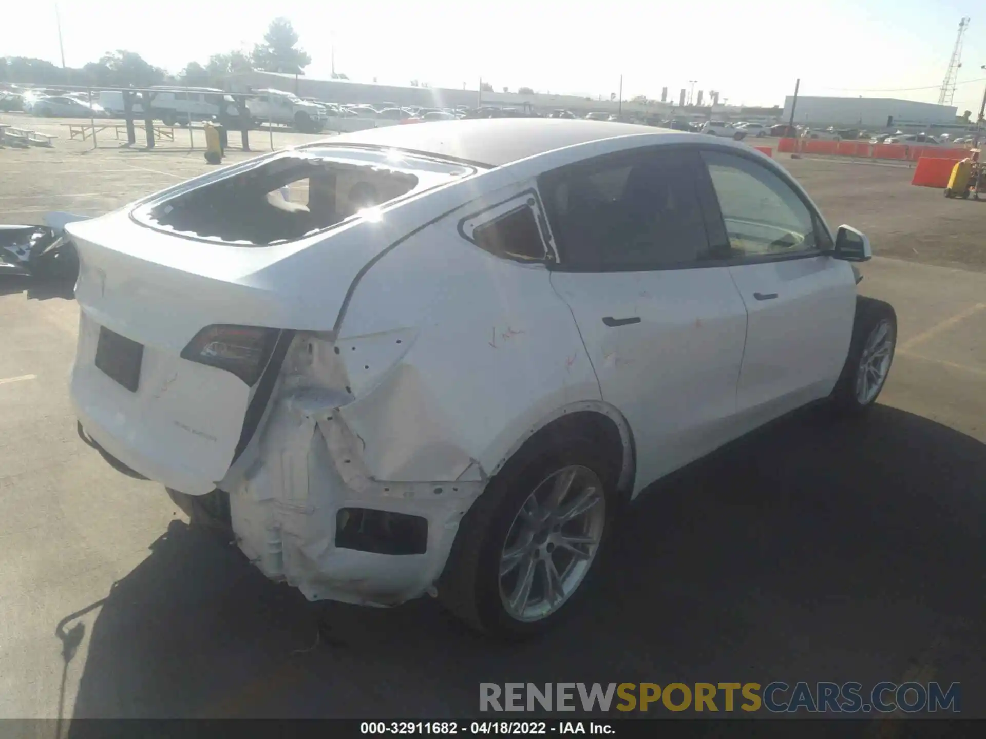 5 Photograph of a damaged car 5YJYGDEE5MF072801 TESLA MODEL Y 2021