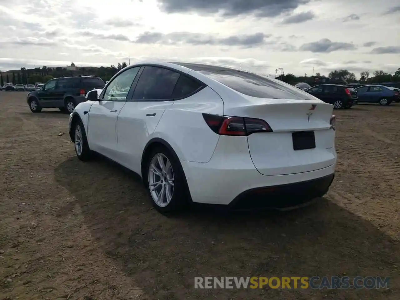 3 Photograph of a damaged car 5YJYGDEE5MF073480 TESLA MODEL Y 2021