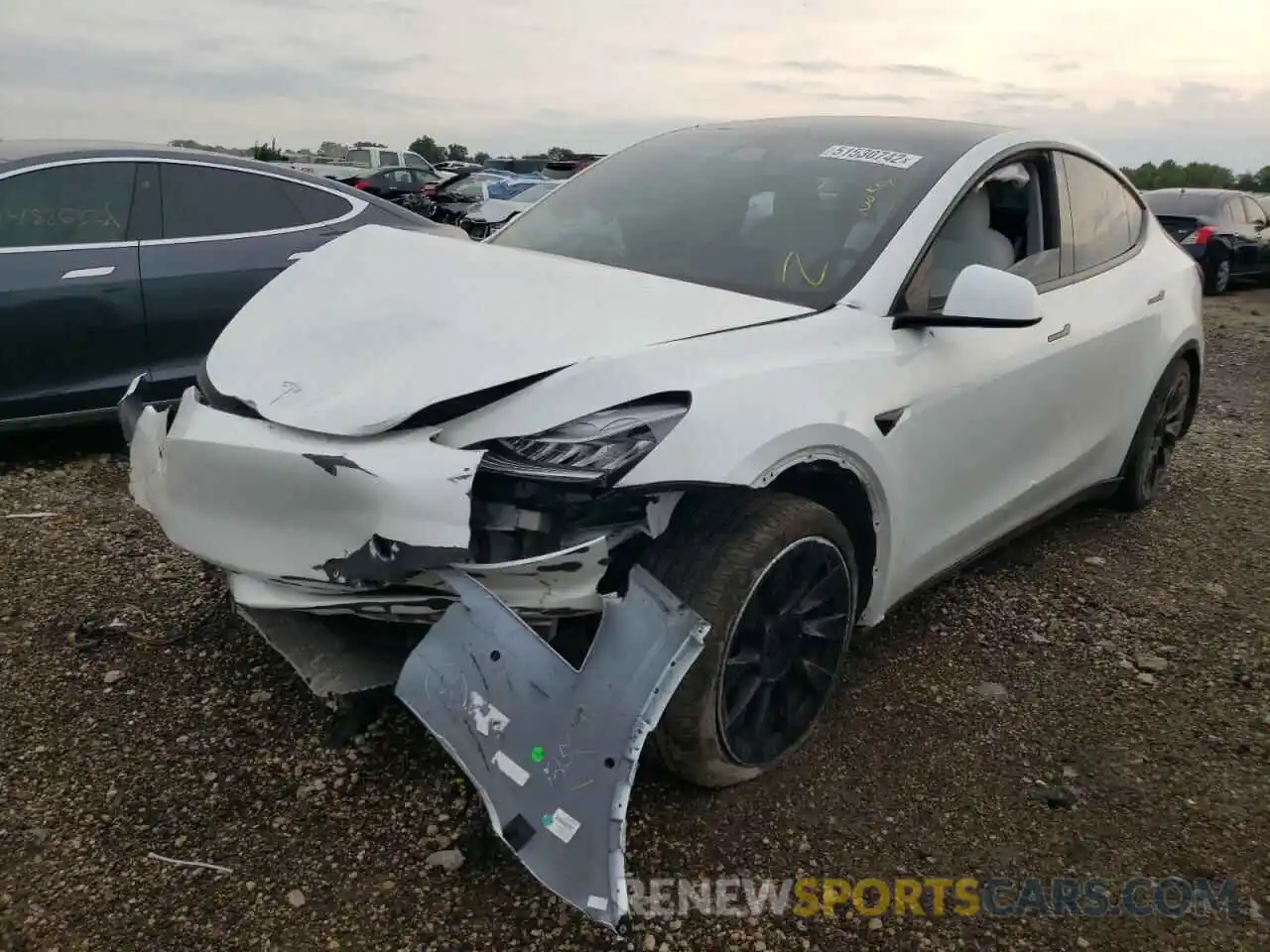 2 Photograph of a damaged car 5YJYGDEE5MF075875 TESLA MODEL Y 2021