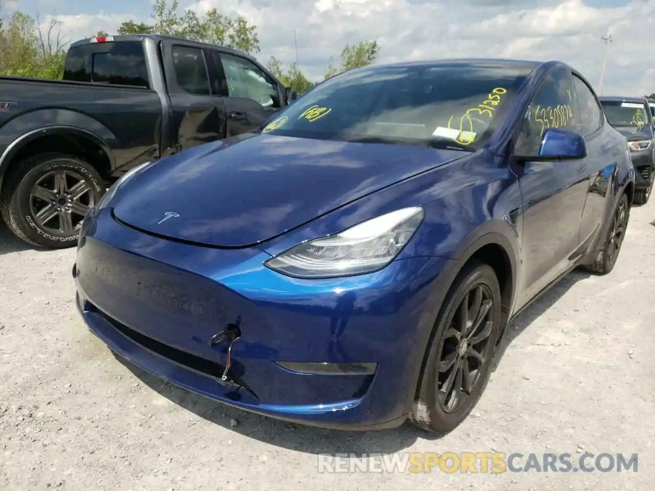 2 Photograph of a damaged car 5YJYGDEE5MF083782 TESLA MODEL Y 2021