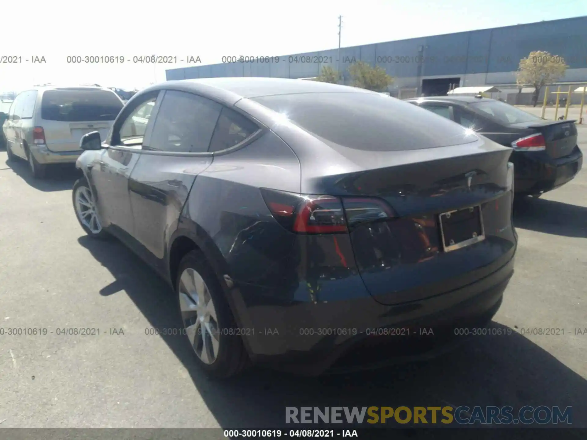 3 Photograph of a damaged car 5YJYGDEE5MF098525 TESLA MODEL Y 2021