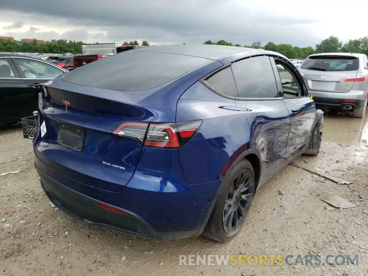 4 Фотография поврежденного автомобиля 5YJYGDEE5MF143253 TESLA MODEL Y 2021