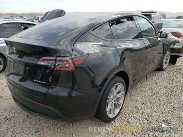 4 Photograph of a damaged car 5YJYGDEE5MF153734 TESLA MODEL Y 2021