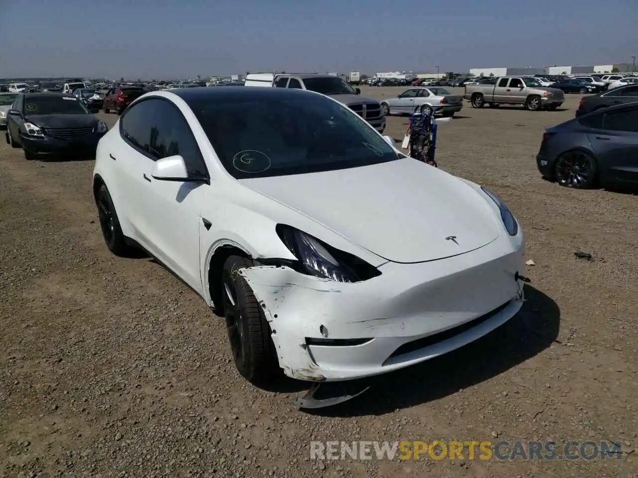 1 Photograph of a damaged car 5YJYGDEE5MF157525 TESLA MODEL Y 2021