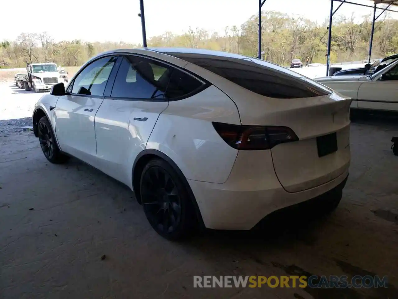 3 Photograph of a damaged car 5YJYGDEE5MF175779 TESLA MODEL Y 2021