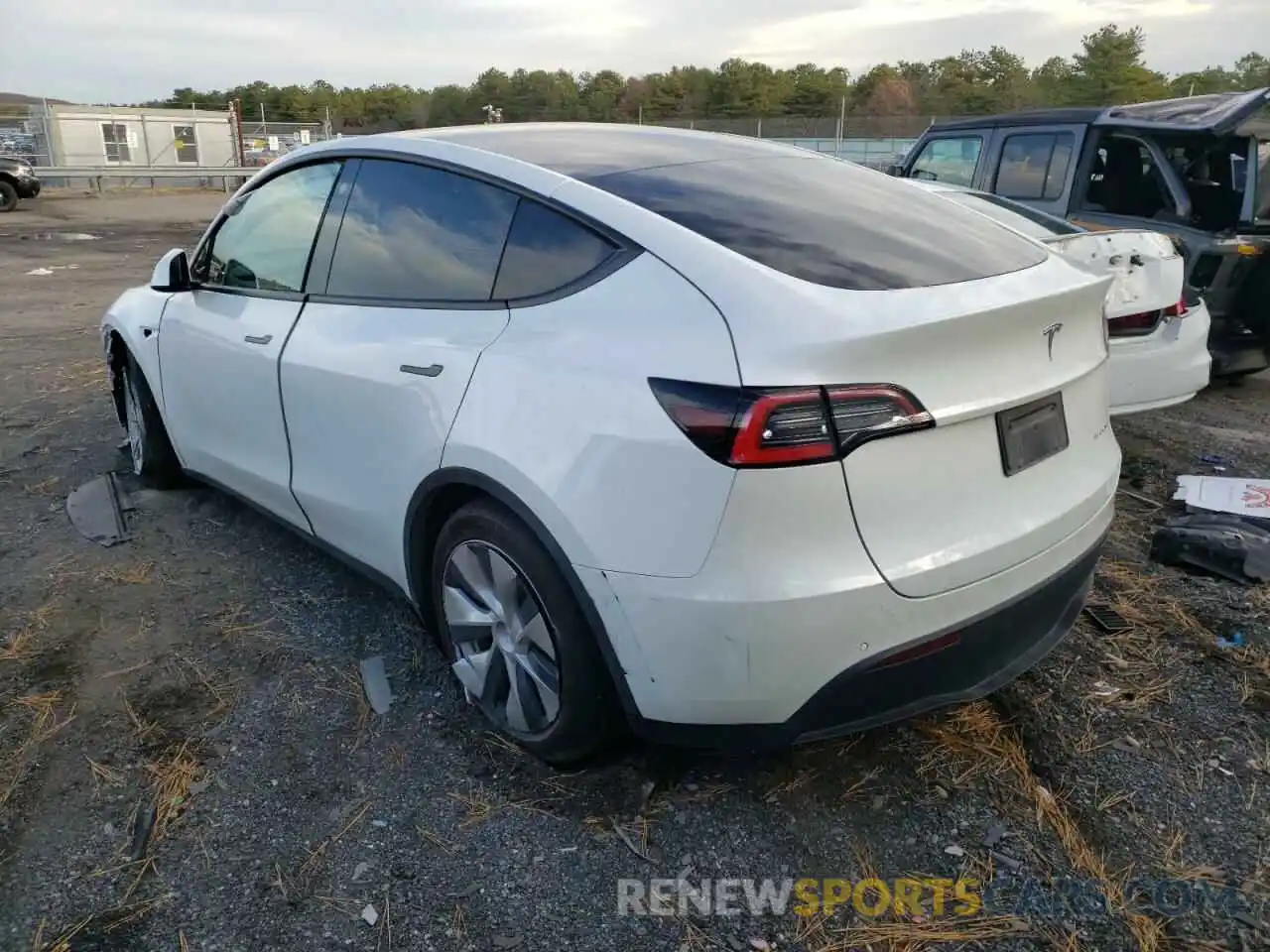 3 Photograph of a damaged car 5YJYGDEE5MF191402 TESLA MODEL Y 2021