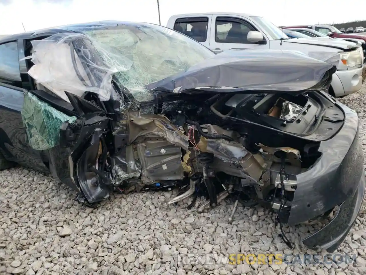 10 Photograph of a damaged car 5YJYGDEE5MF192565 TESLA MODEL Y 2021