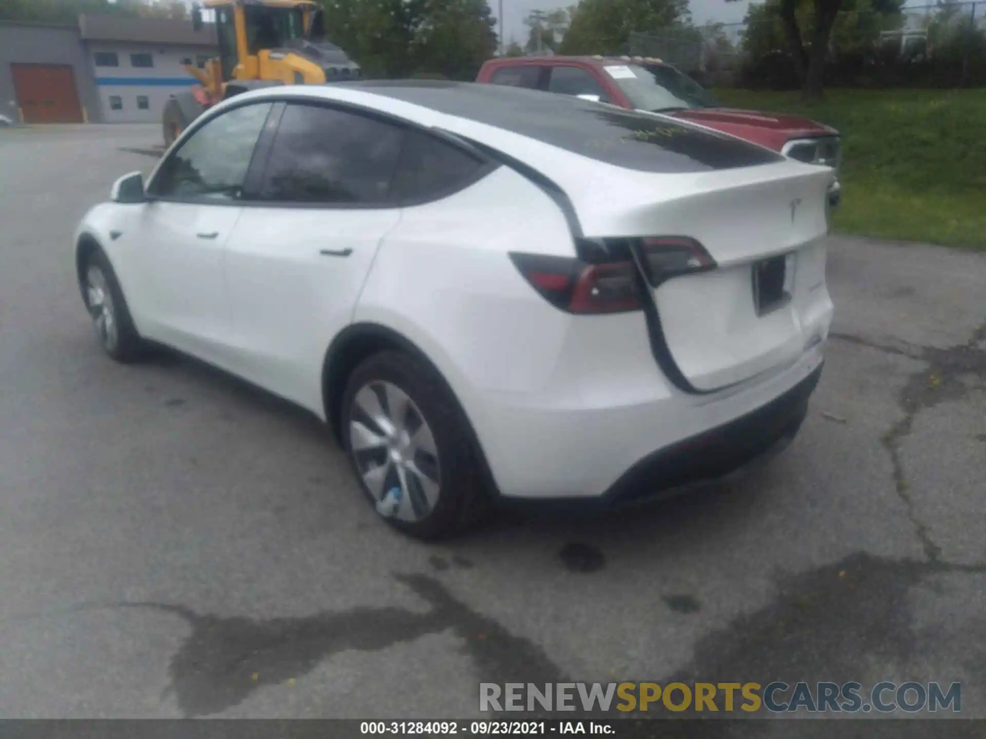 3 Photograph of a damaged car 5YJYGDEE5MF195658 TESLA MODEL Y 2021