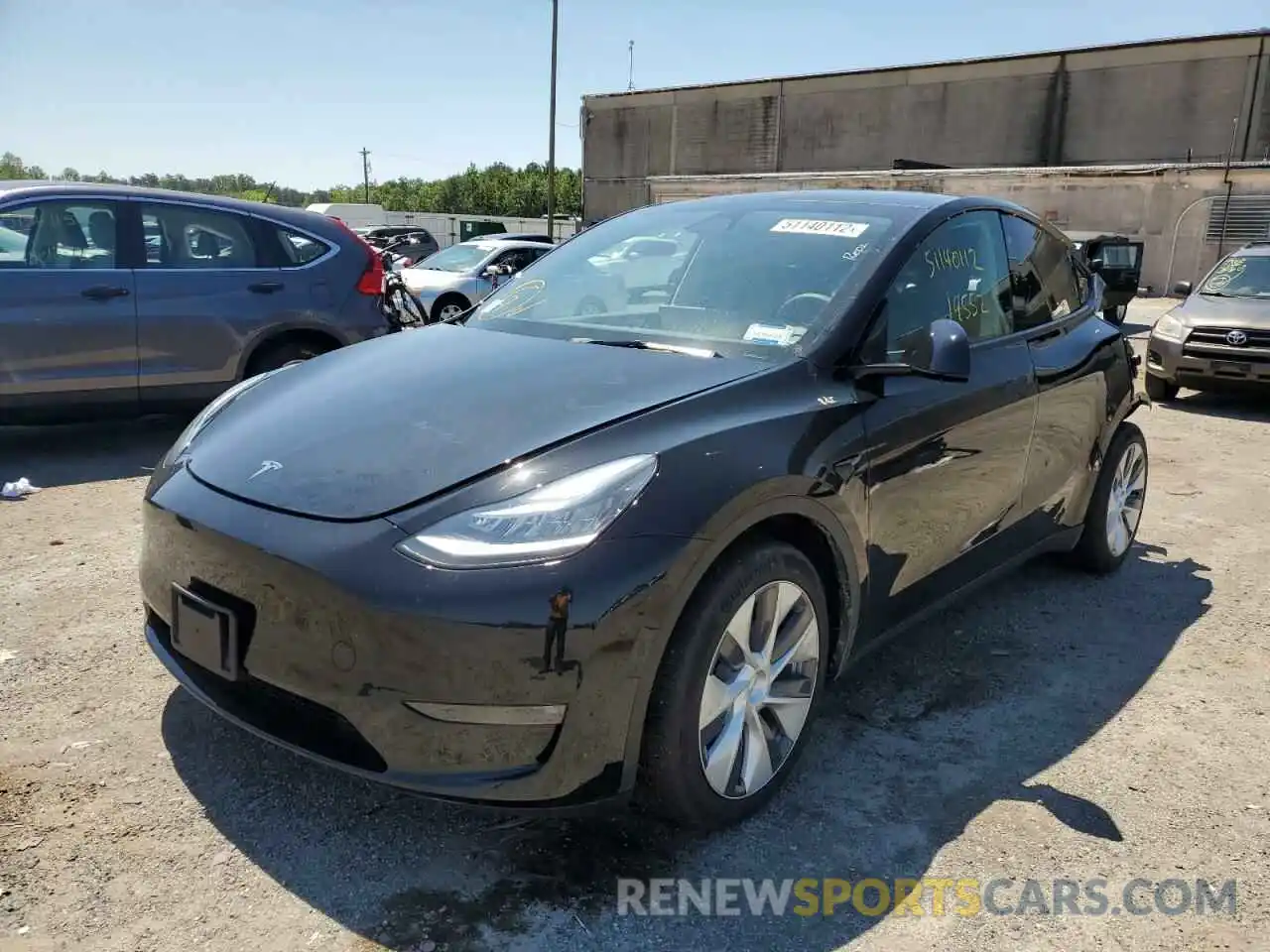 2 Photograph of a damaged car 5YJYGDEE5MF196342 TESLA MODEL Y 2021