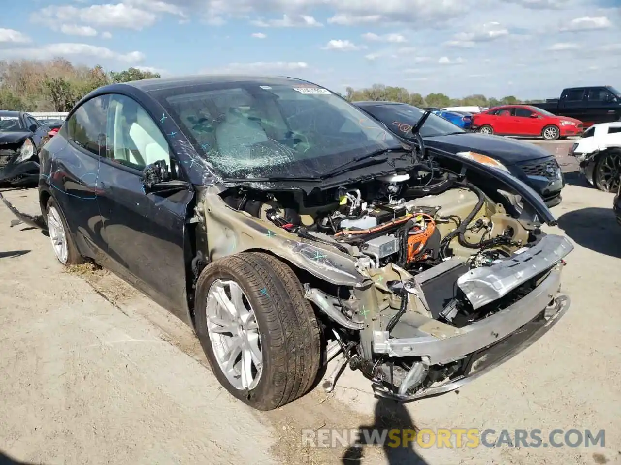 1 Photograph of a damaged car 5YJYGDEE5MF198737 TESLA MODEL Y 2021