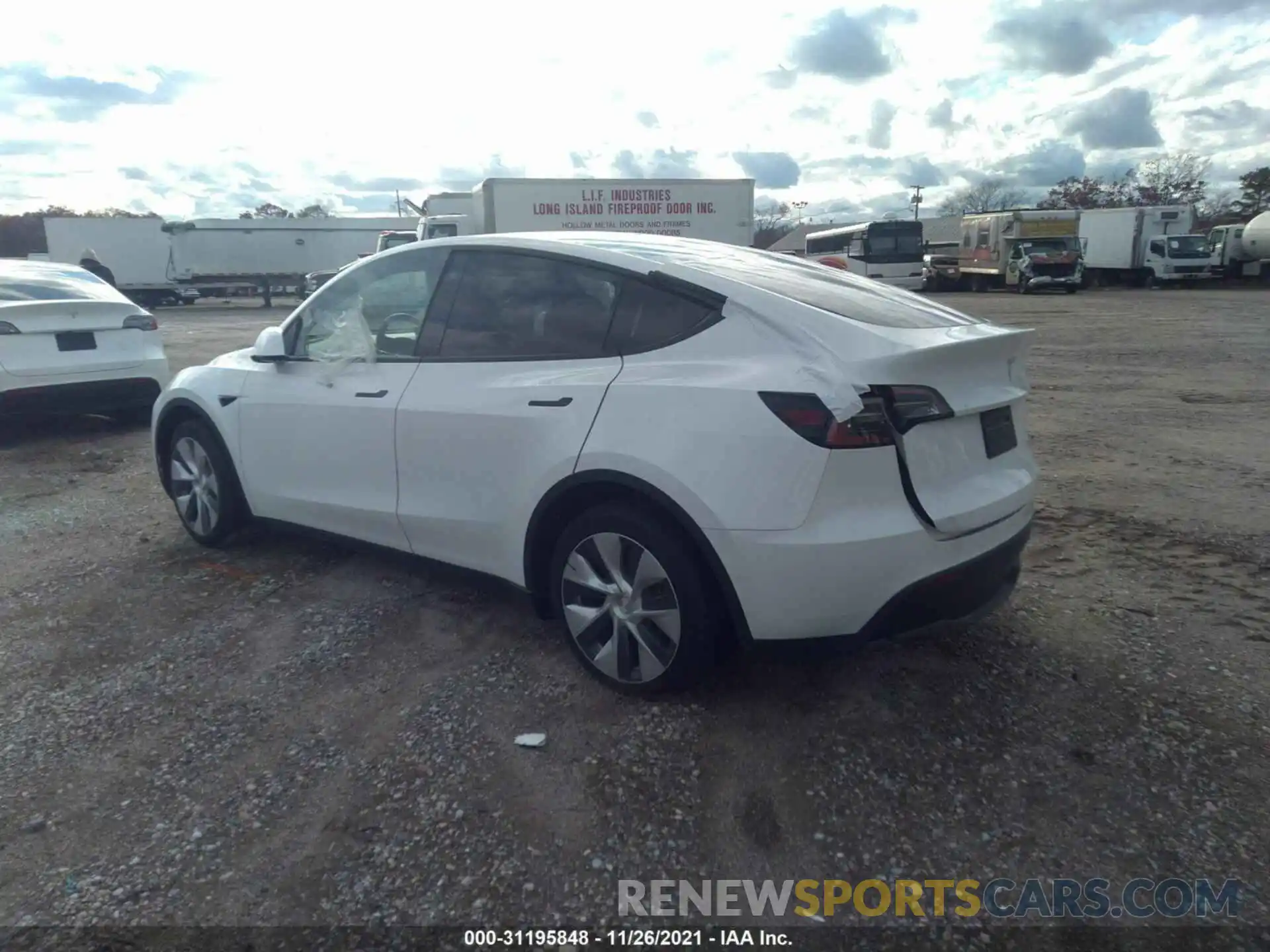 3 Photograph of a damaged car 5YJYGDEE5MF200888 TESLA MODEL Y 2021