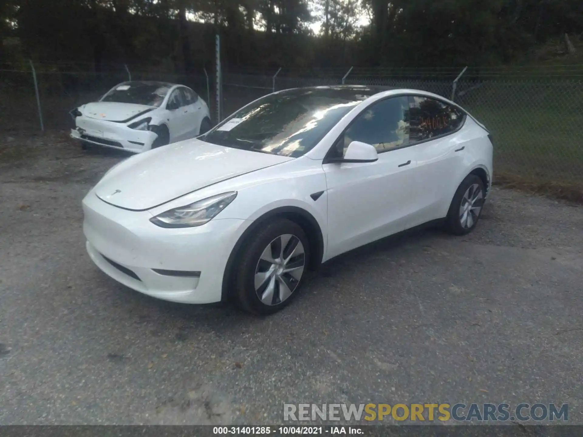 2 Photograph of a damaged car 5YJYGDEE5MF204357 TESLA MODEL Y 2021