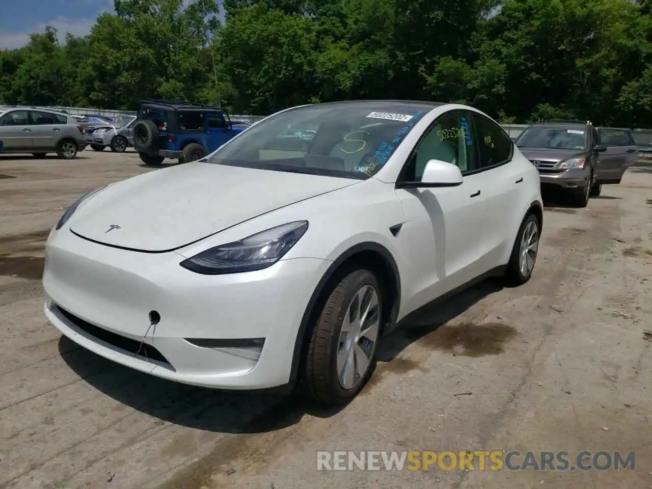 2 Photograph of a damaged car 5YJYGDEE5MF206027 TESLA MODEL Y 2021