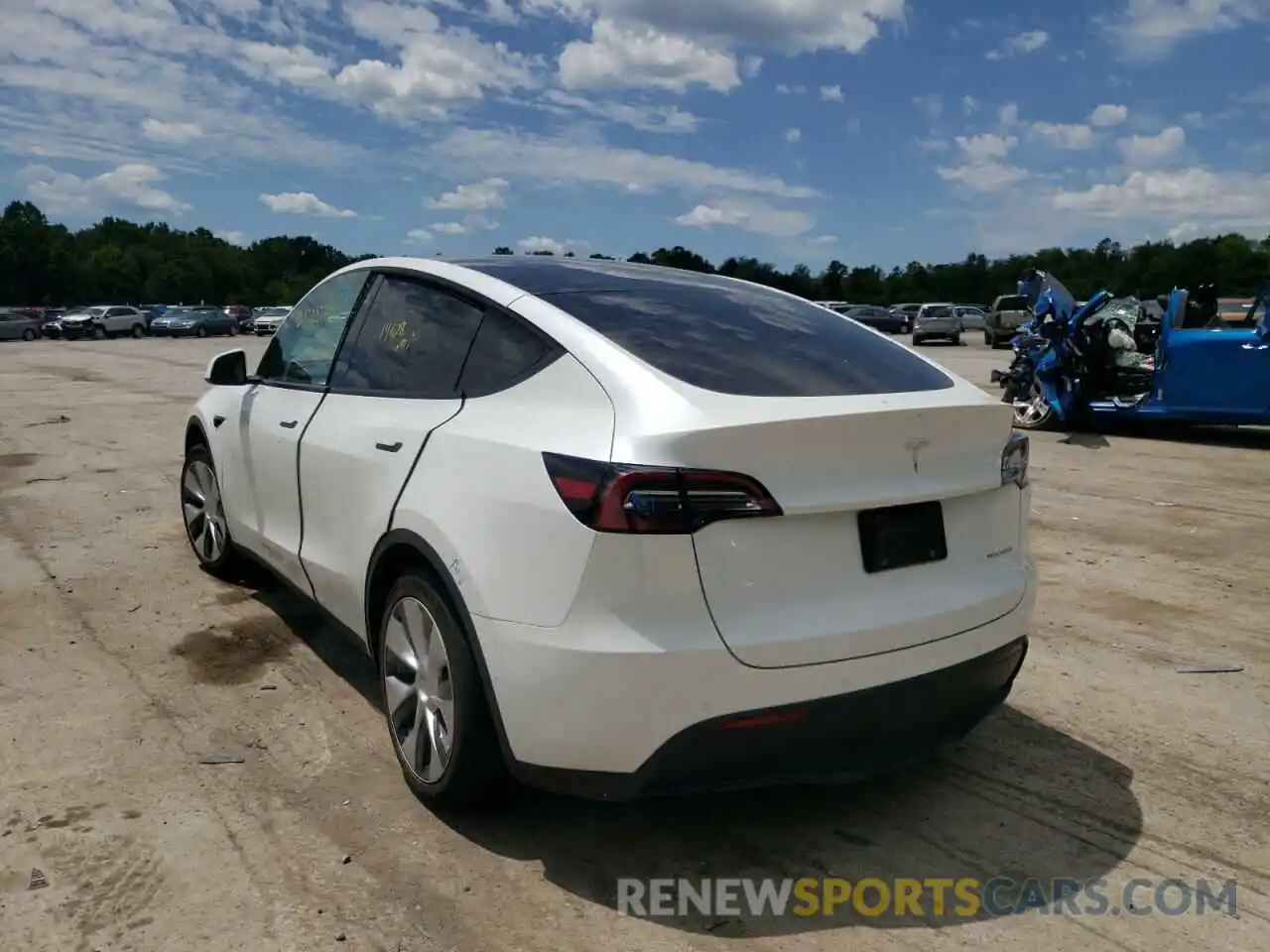 3 Photograph of a damaged car 5YJYGDEE5MF206027 TESLA MODEL Y 2021