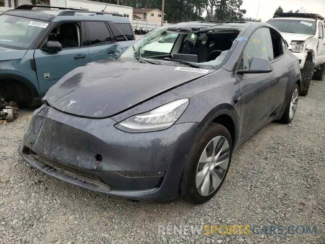 2 Photograph of a damaged car 5YJYGDEE5MF207291 TESLA MODEL Y 2021