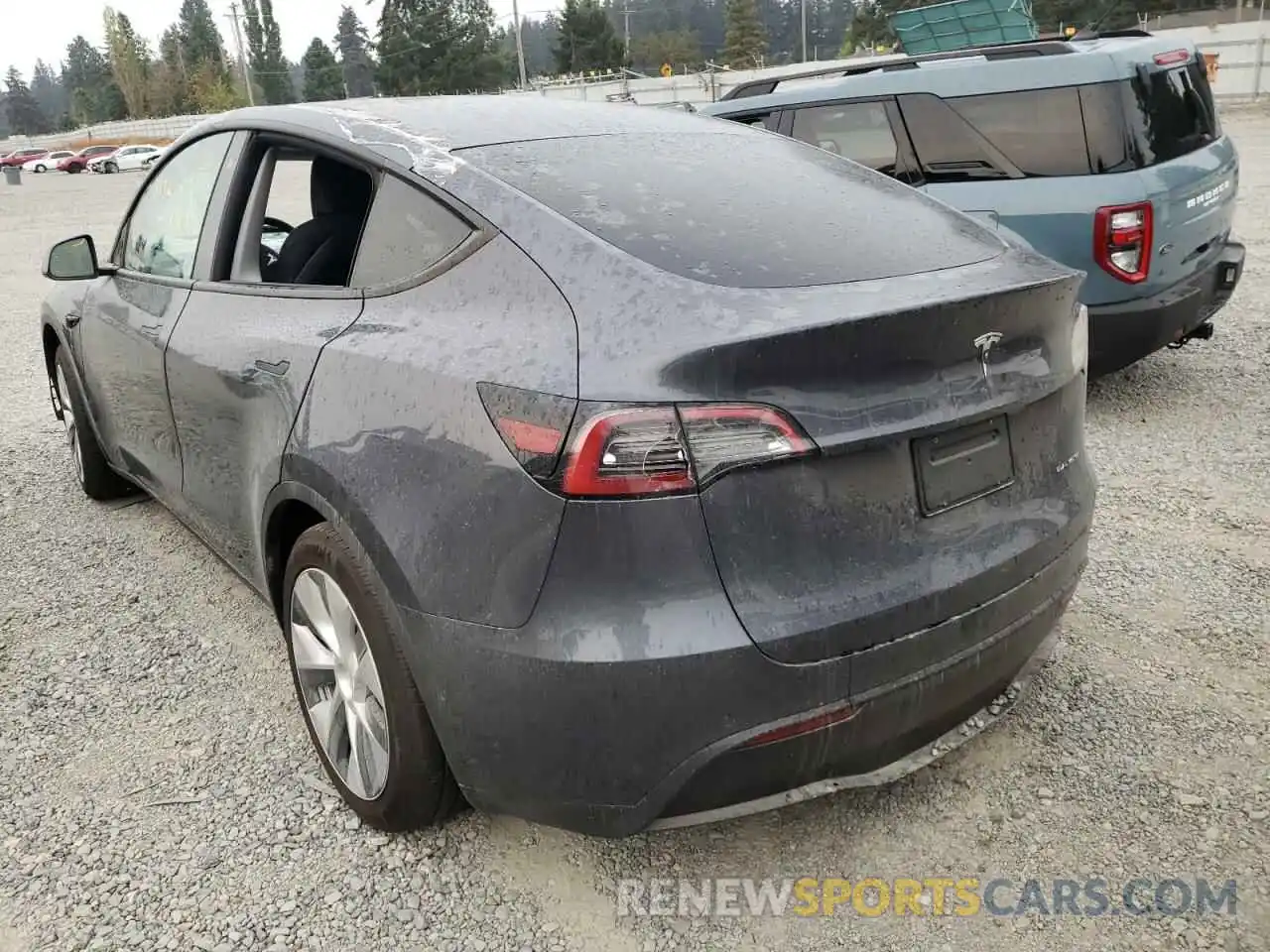 3 Photograph of a damaged car 5YJYGDEE5MF207291 TESLA MODEL Y 2021