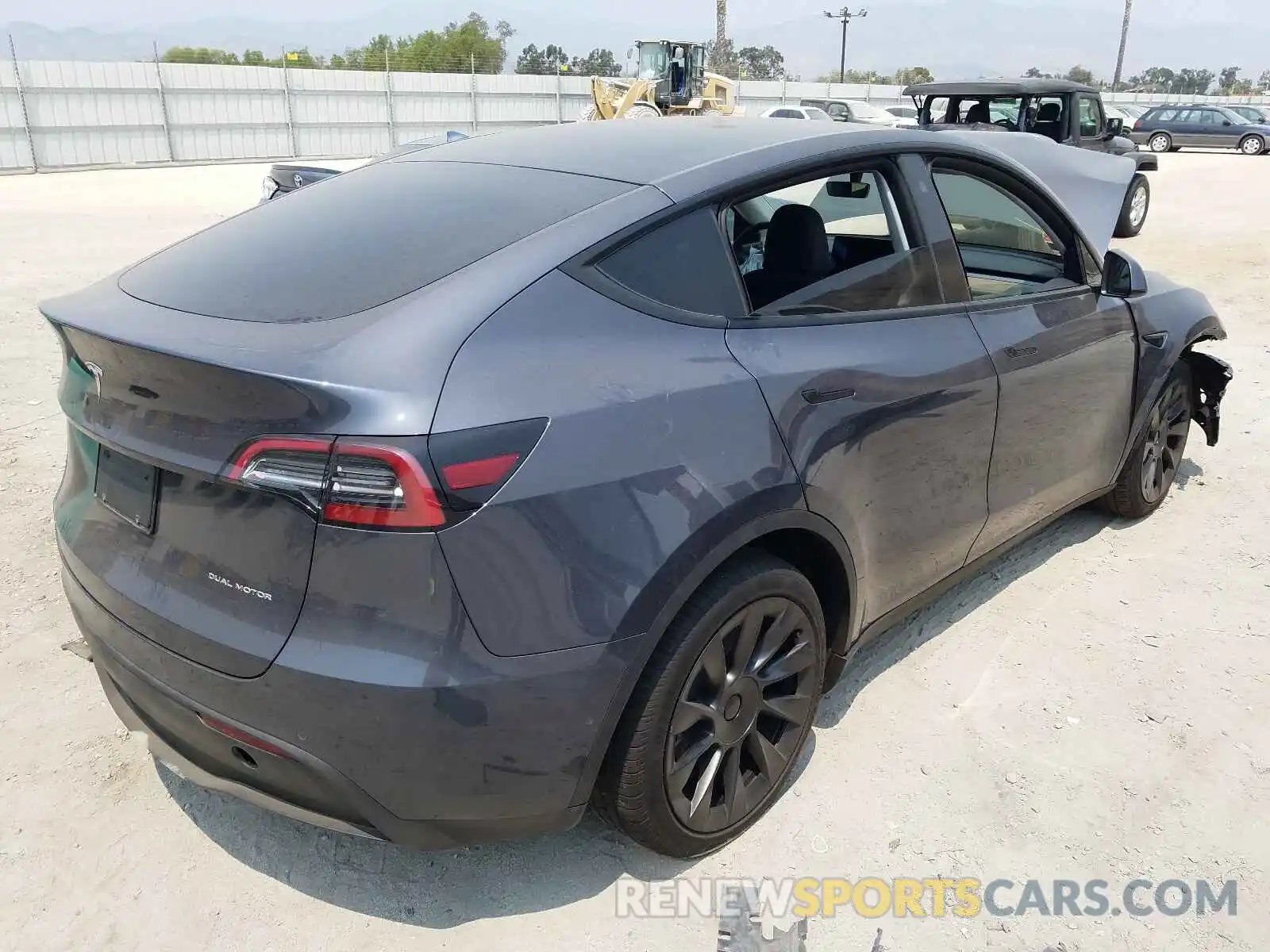 4 Photograph of a damaged car 5YJYGDEE5MF222843 TESLA MODEL Y 2021