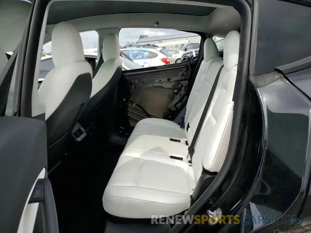 10 Photograph of a damaged car 5YJYGDEE5MF228786 TESLA MODEL Y 2021