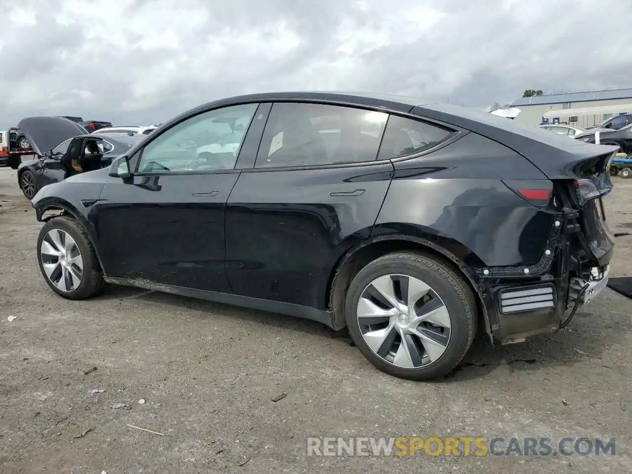 2 Photograph of a damaged car 5YJYGDEE5MF228786 TESLA MODEL Y 2021