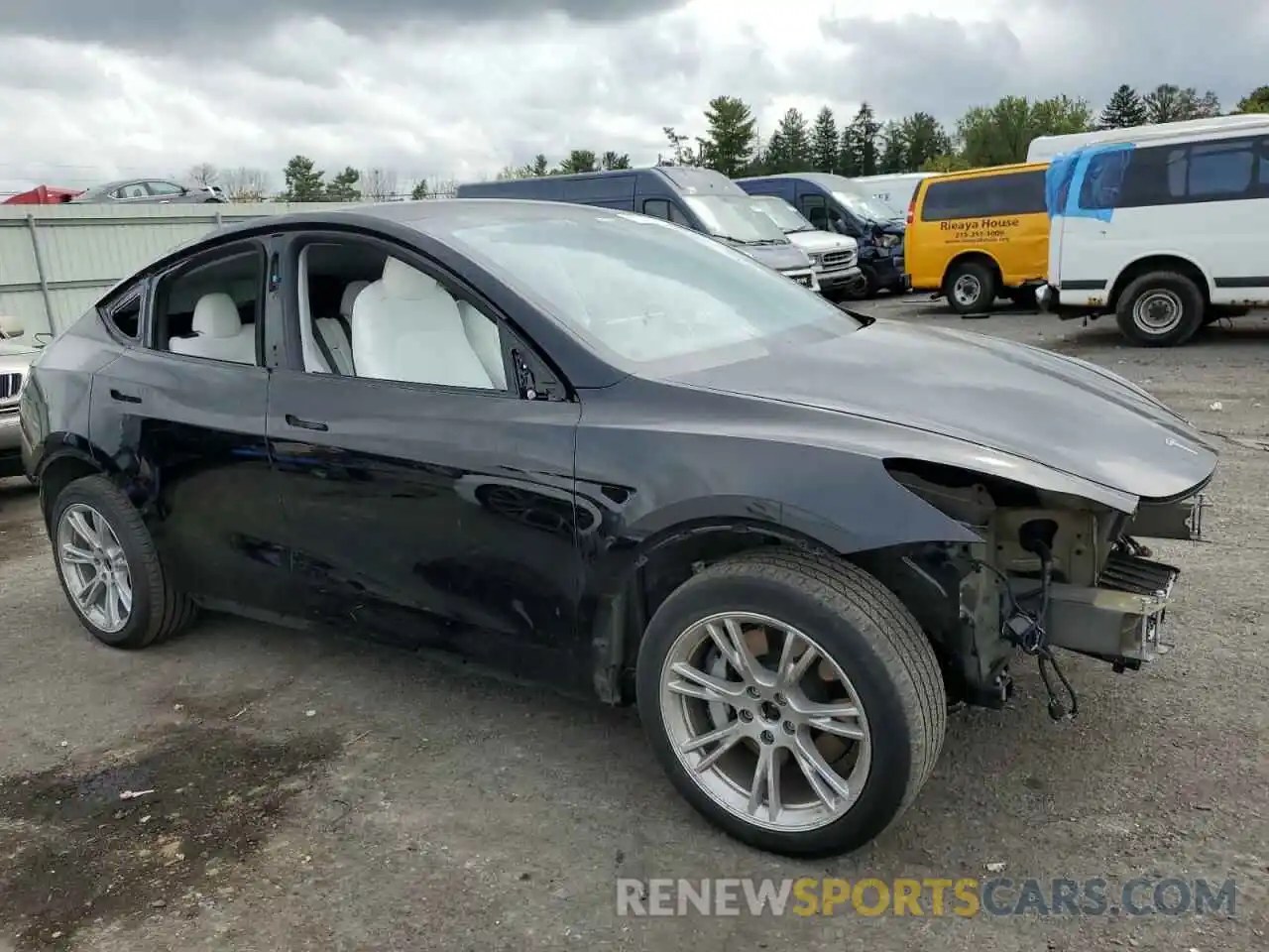 4 Фотография поврежденного автомобиля 5YJYGDEE5MF228786 TESLA MODEL Y 2021