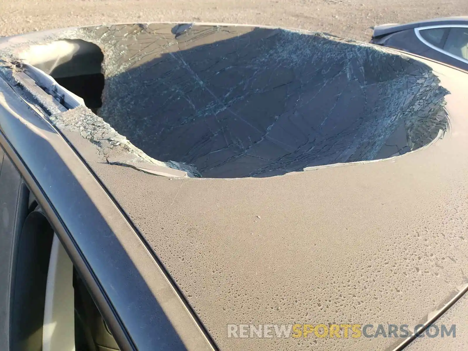 9 Photograph of a damaged car 5YJYGDEE5MF260122 TESLA MODEL Y 2021