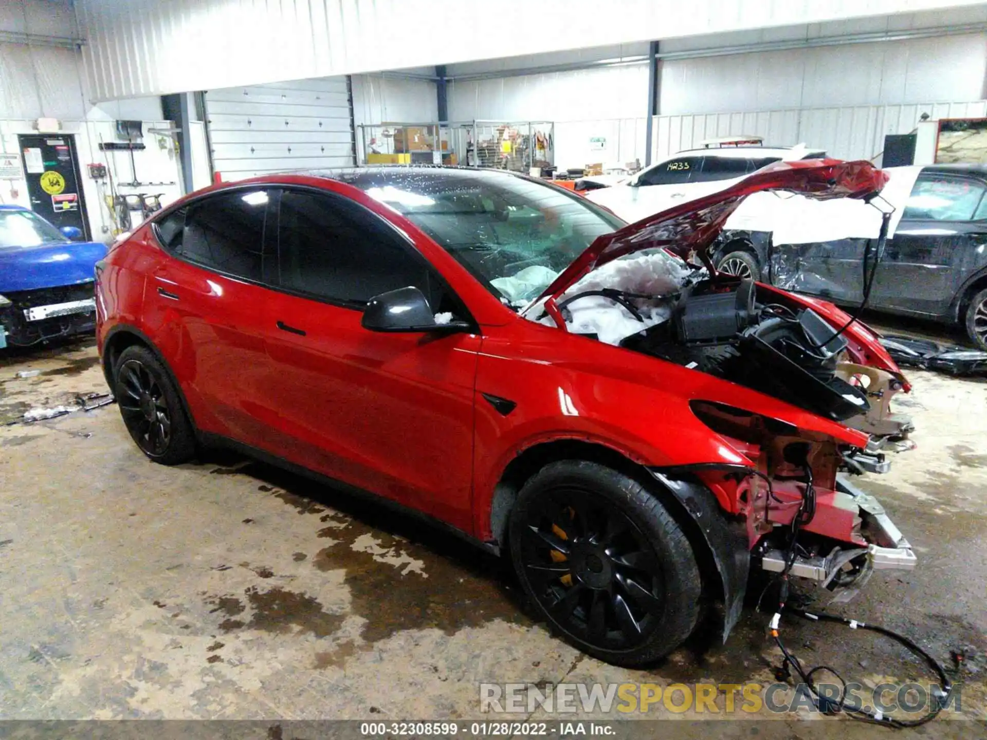 1 Photograph of a damaged car 5YJYGDEE5MF260699 TESLA MODEL Y 2021