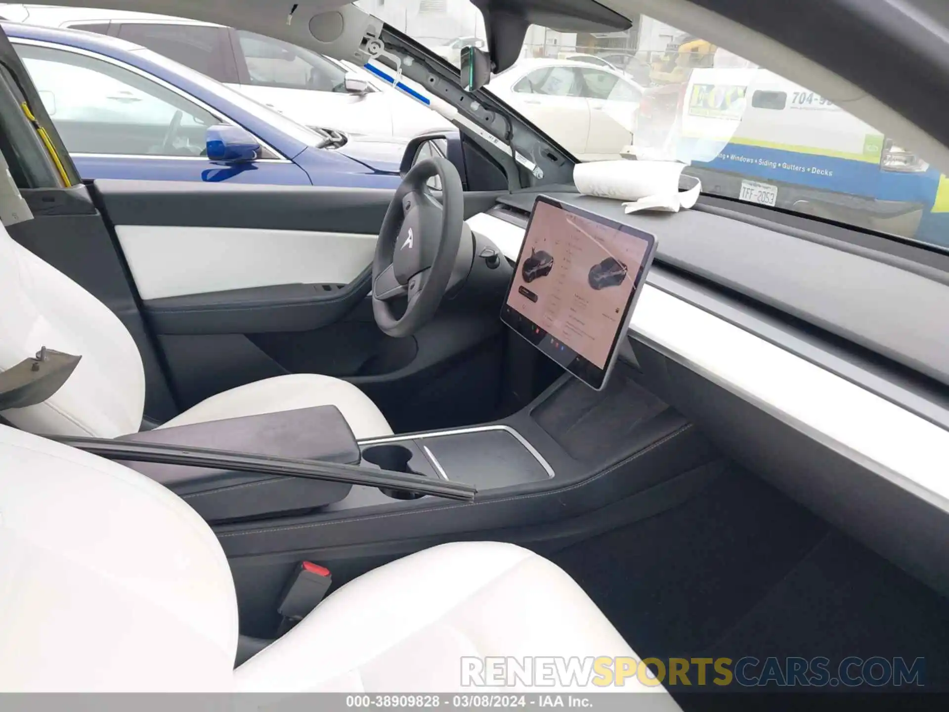 5 Photograph of a damaged car 5YJYGDEE5MF262405 TESLA MODEL Y 2021