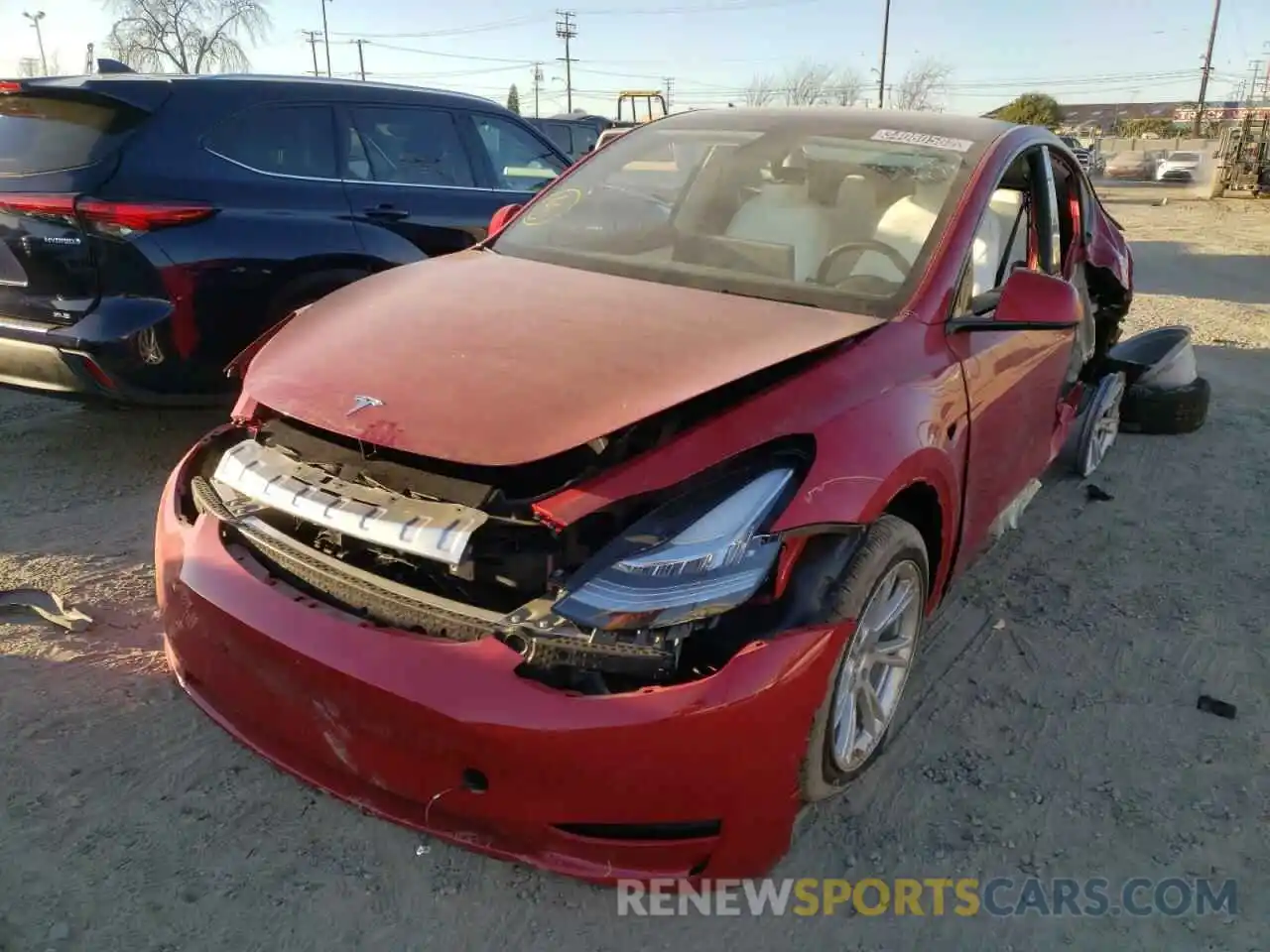 2 Photograph of a damaged car 5YJYGDEE5MF264137 TESLA MODEL Y 2021