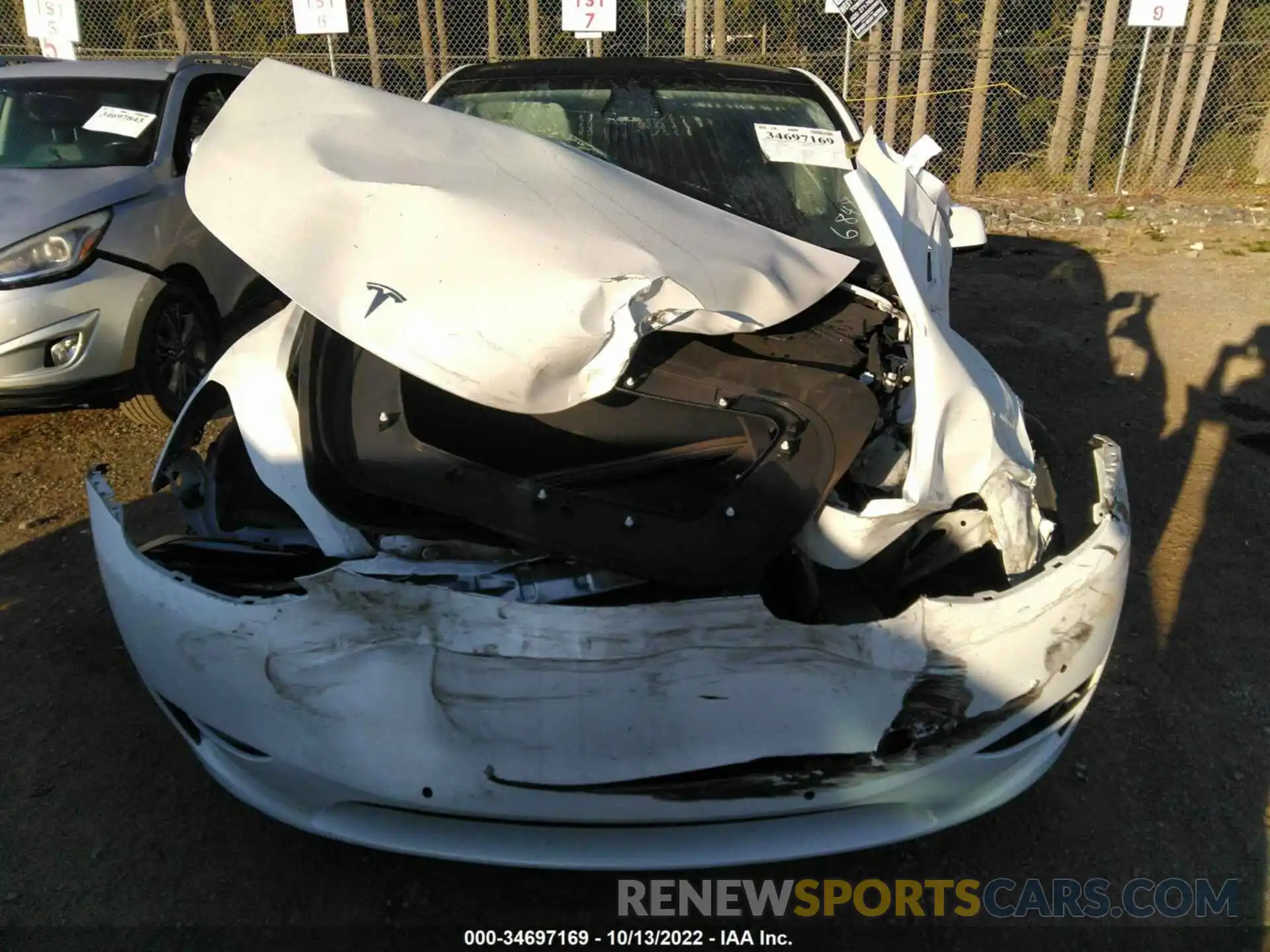 6 Photograph of a damaged car 5YJYGDEE5MF286848 TESLA MODEL Y 2021