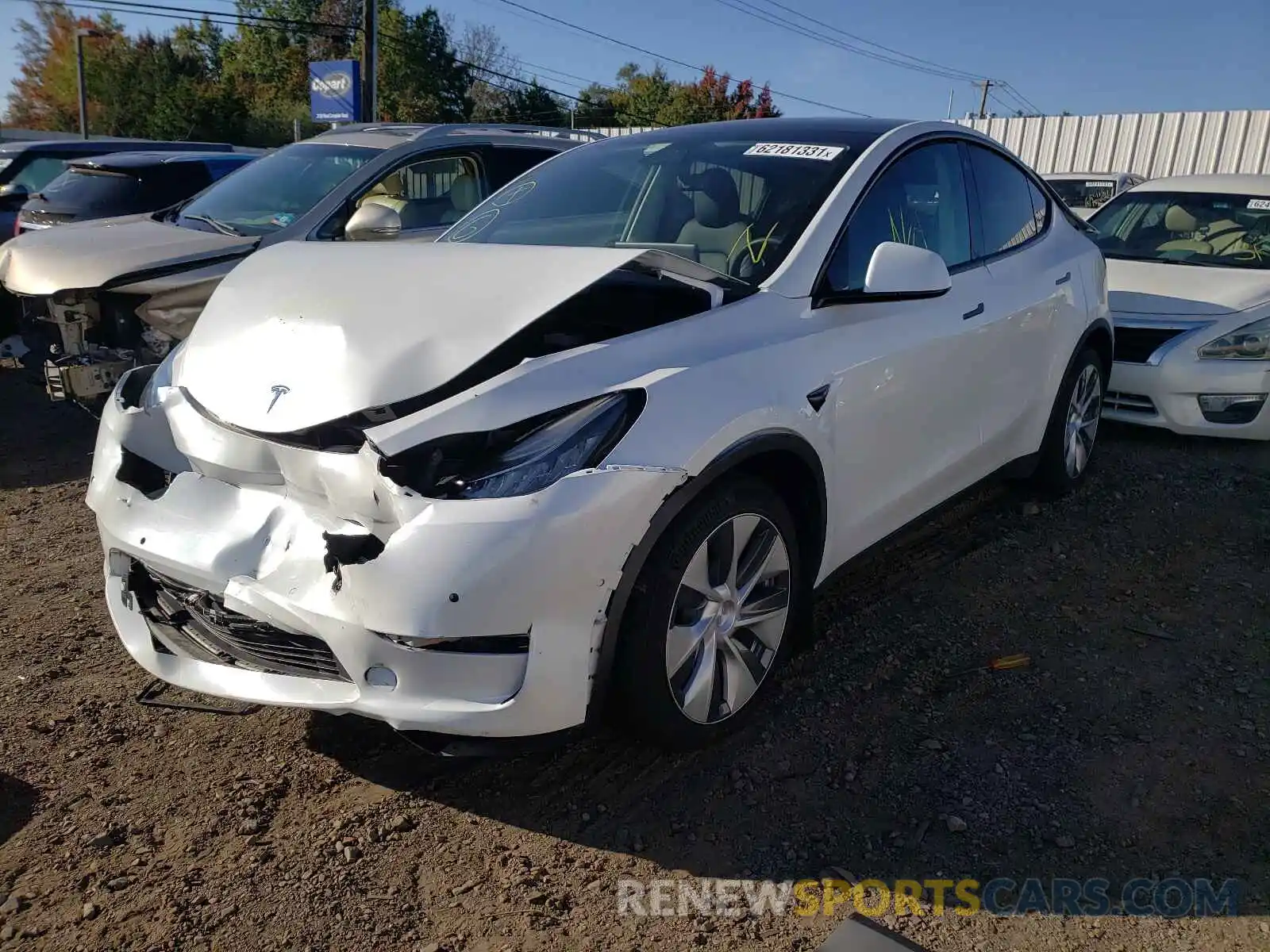 2 Photograph of a damaged car 5YJYGDEE6MF063086 TESLA MODEL Y 2021