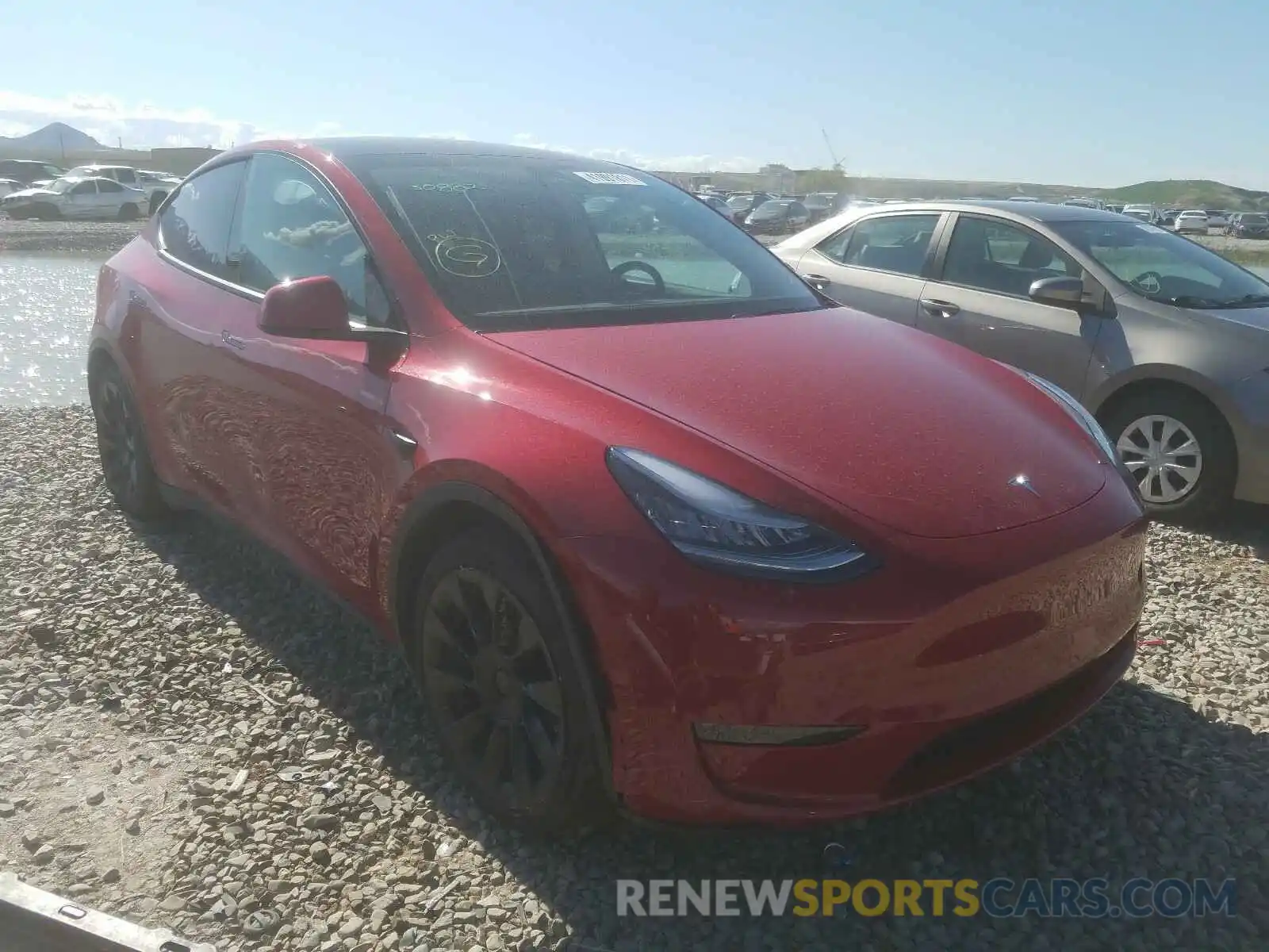 1 Photograph of a damaged car 5YJYGDEE6MF068482 TESLA MODEL Y 2021