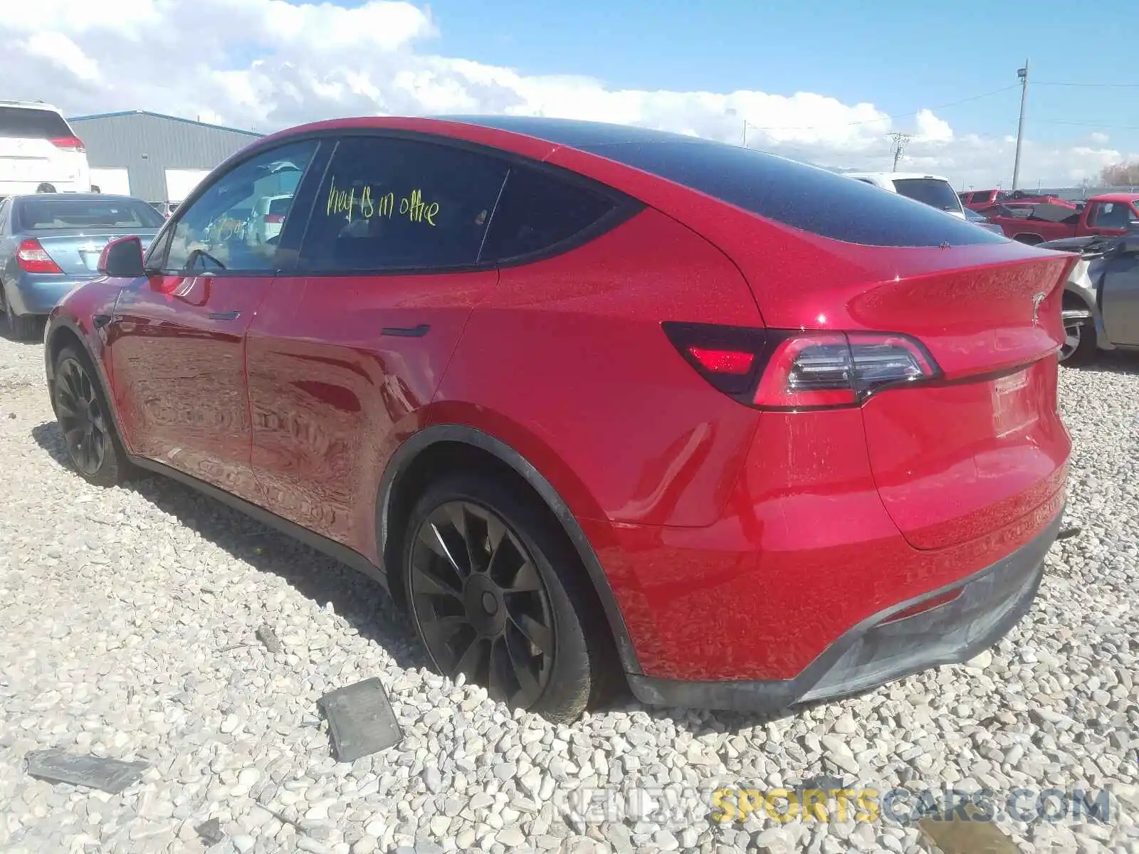 3 Photograph of a damaged car 5YJYGDEE6MF068482 TESLA MODEL Y 2021