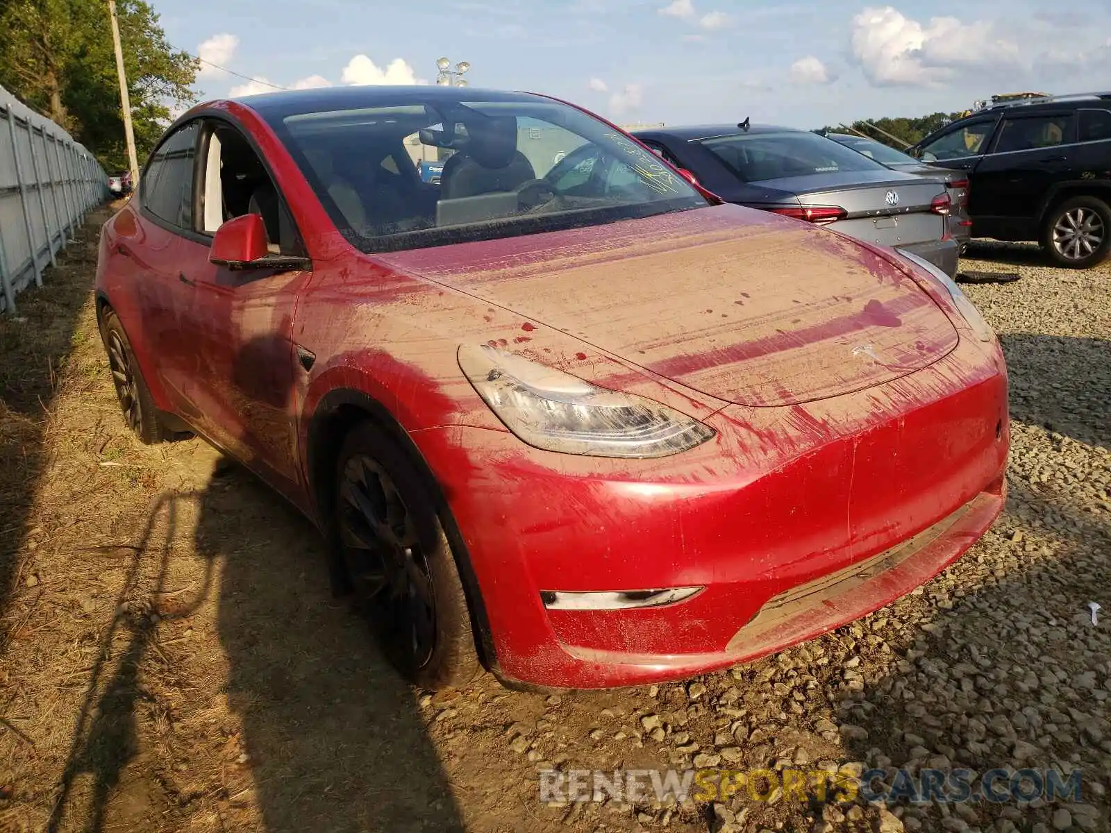 1 Photograph of a damaged car 5YJYGDEE6MF072175 TESLA MODEL Y 2021