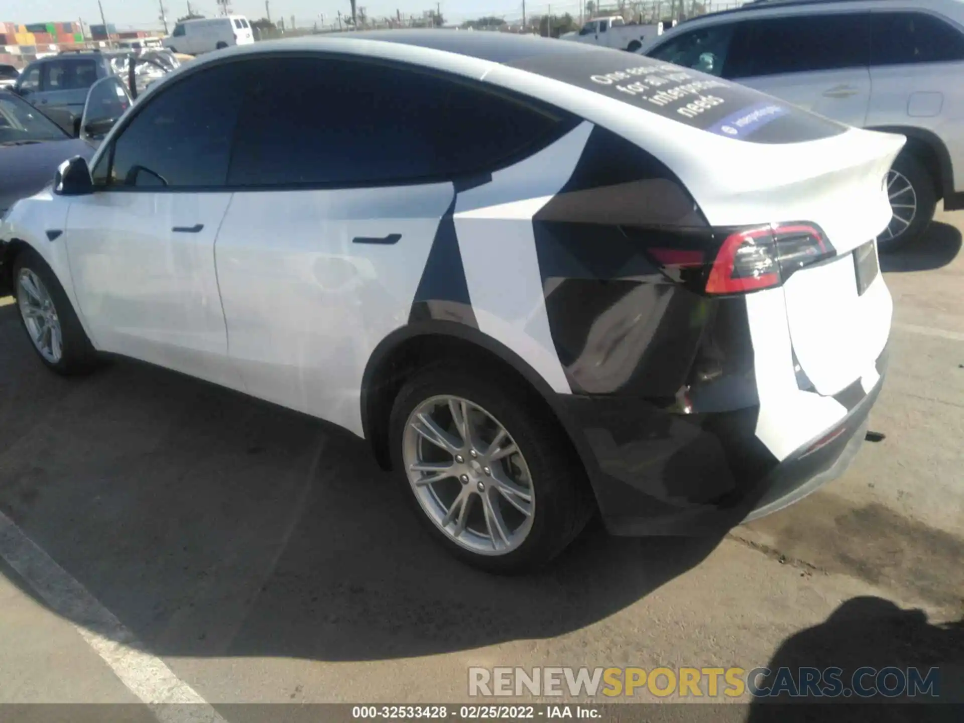 3 Photograph of a damaged car 5YJYGDEE6MF073259 TESLA MODEL Y 2021