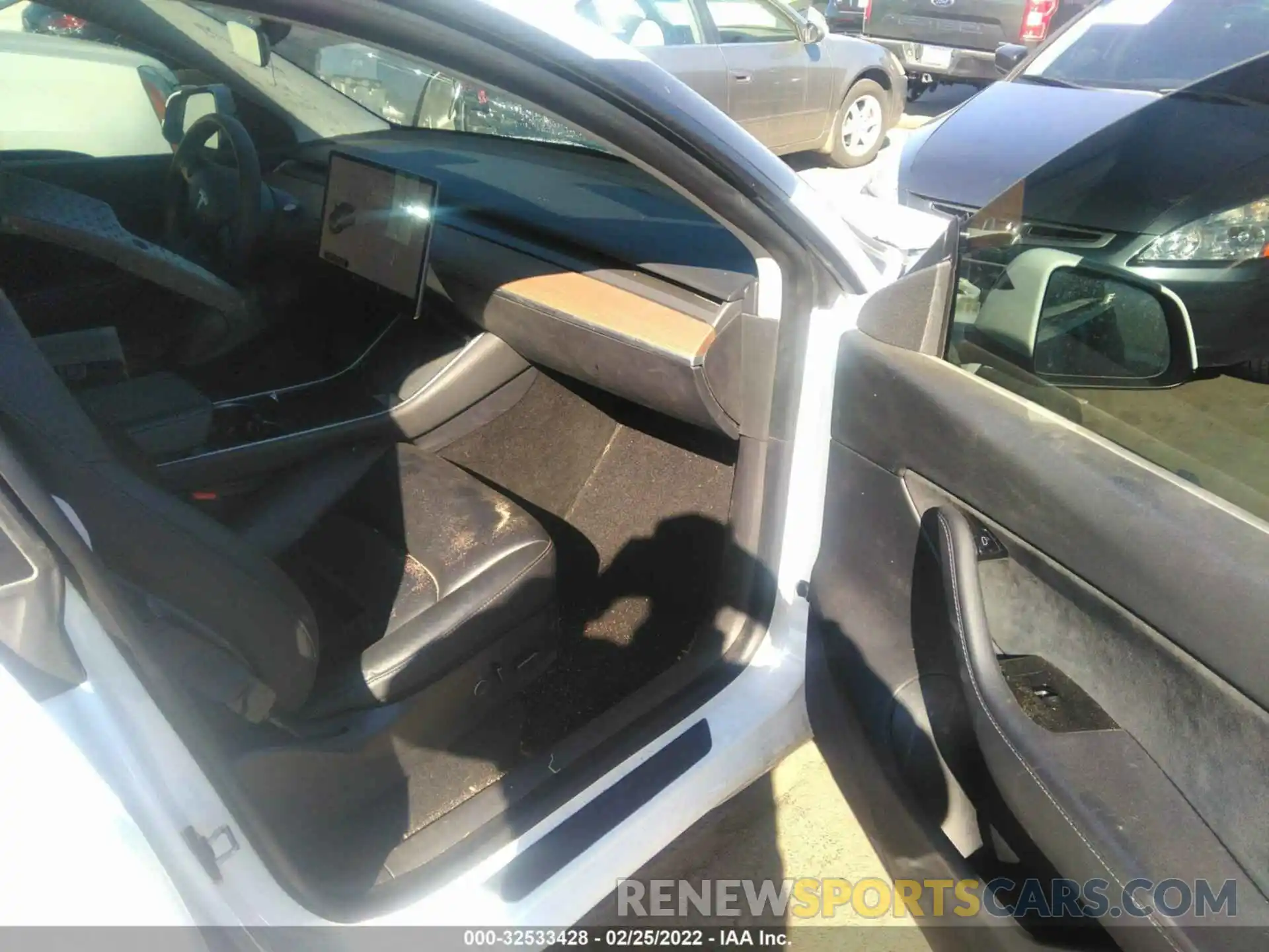 5 Photograph of a damaged car 5YJYGDEE6MF073259 TESLA MODEL Y 2021